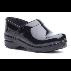 Dansko Women’s Professional Clogs US 7.5-8 EUR 38